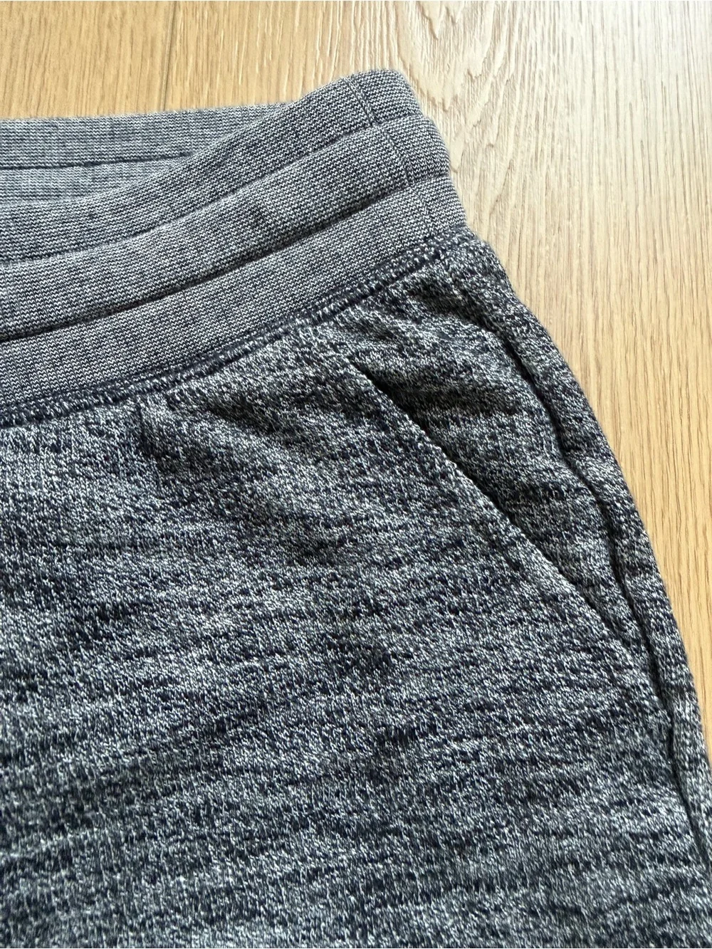 Old Navy Women Gray Jogger Sweatpants - Comfortable Everyday Bottoms. Size S